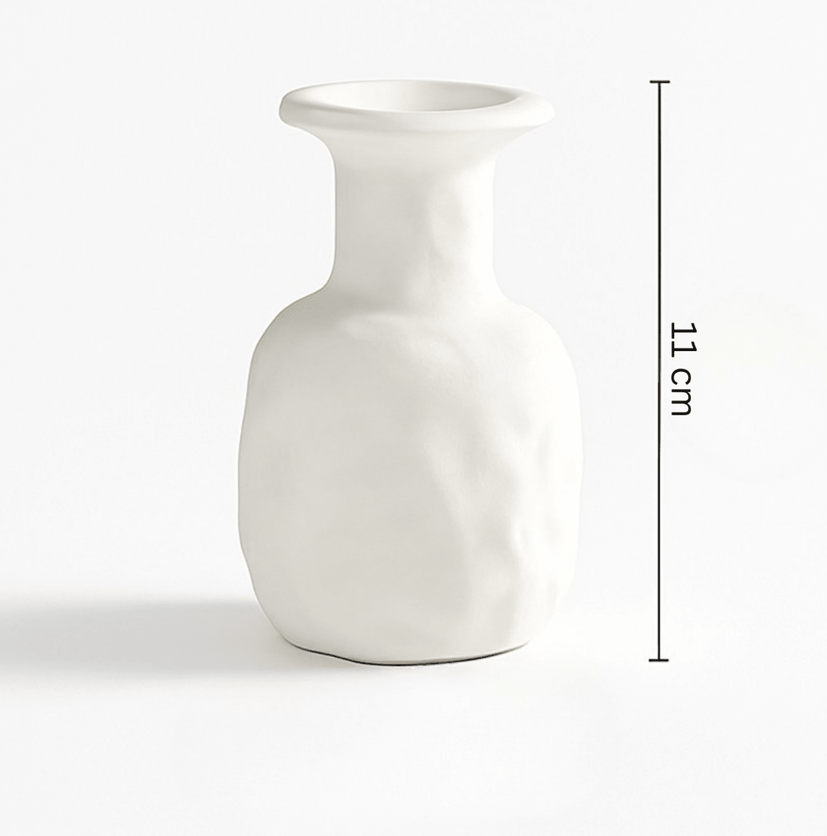 Matte Ceramic Sculptural Vase – White - BAO